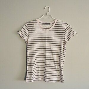 Brandy Melville Women's White‎ Striped Crewneck Stretch T-Shirt Top
